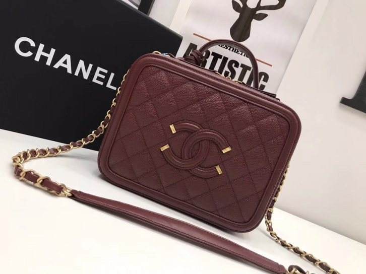 哪個國際快遞可以寄仿牌包包到美國？怎么收費？